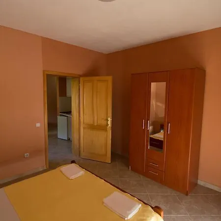 Sunrise House Apartments Улцинь Номер фото