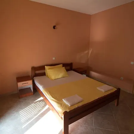Sunrise House Apartments Улцинь Номер фото