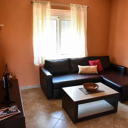 Sunrise House Apartments Улцинь Экстерьер фото