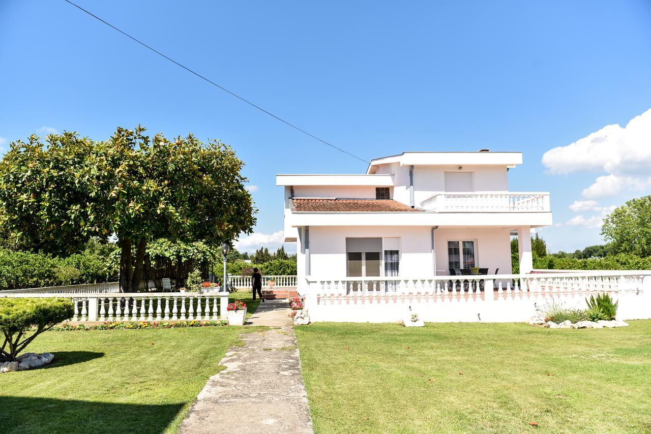 Sunrise House * Ulcinj